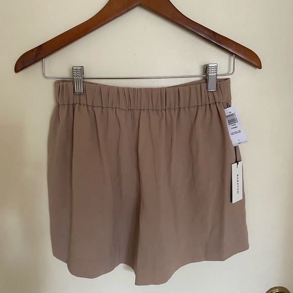 Shorts - Picture 4 of 6